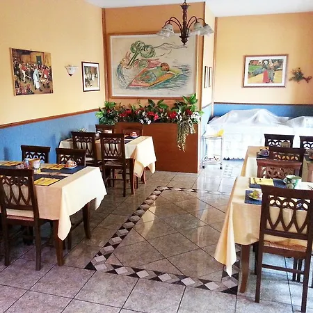 Hotel Emilia-2